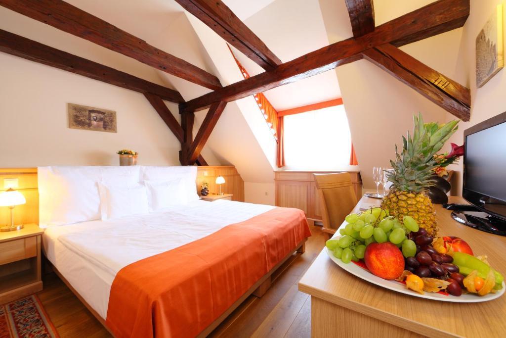 Hotel Historia & Historante Veszprém Oda fotoğraf