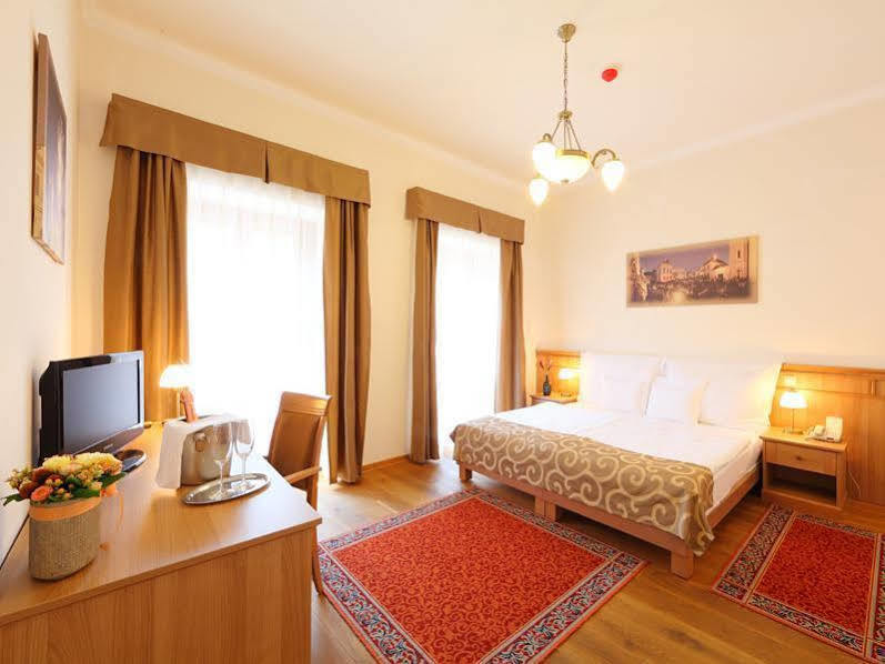 Hotel Historia & Historante Veszprém Dış mekan fotoğraf